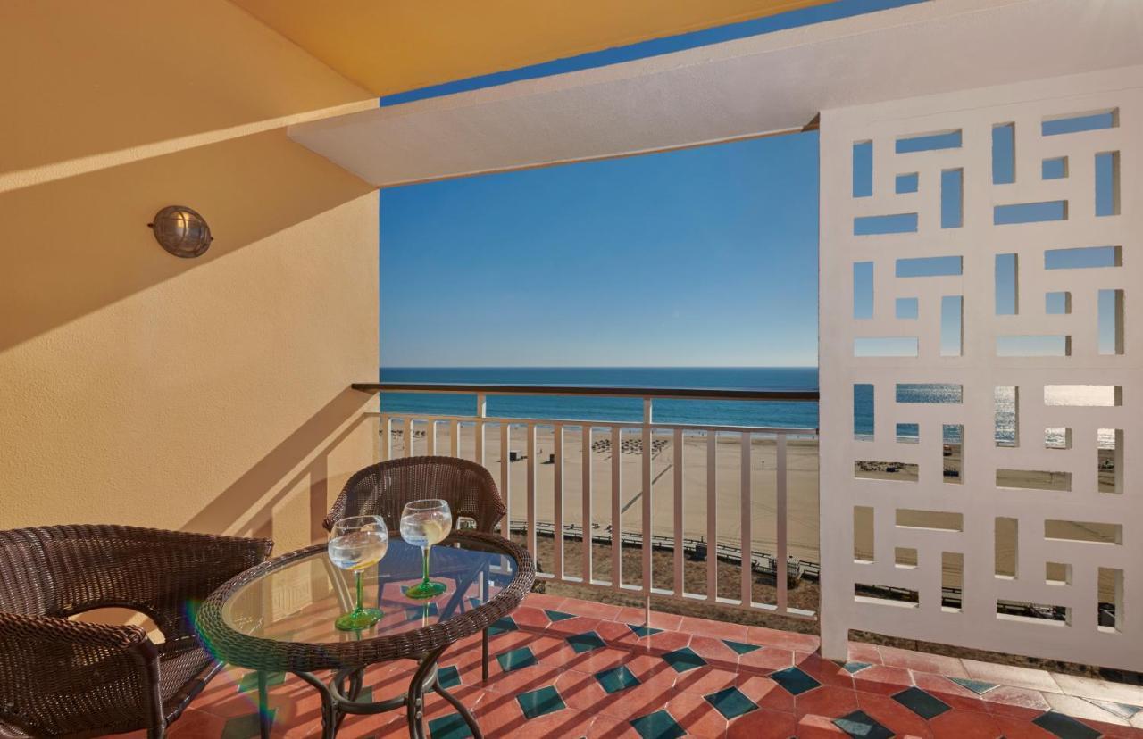 Algarve Casino Hotel Portimão Exterior foto A balcony at the hotel